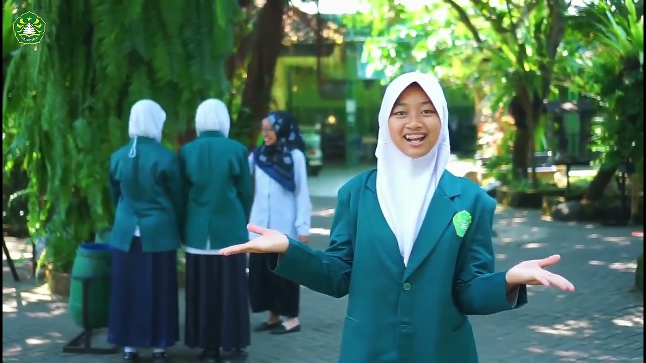 KREASI 2025 - FINALIS - ISHK - SMP - MTSN 3 BANYUWANGI - SMART DONATION BIN: INTEGRASI KEBERSIHAN