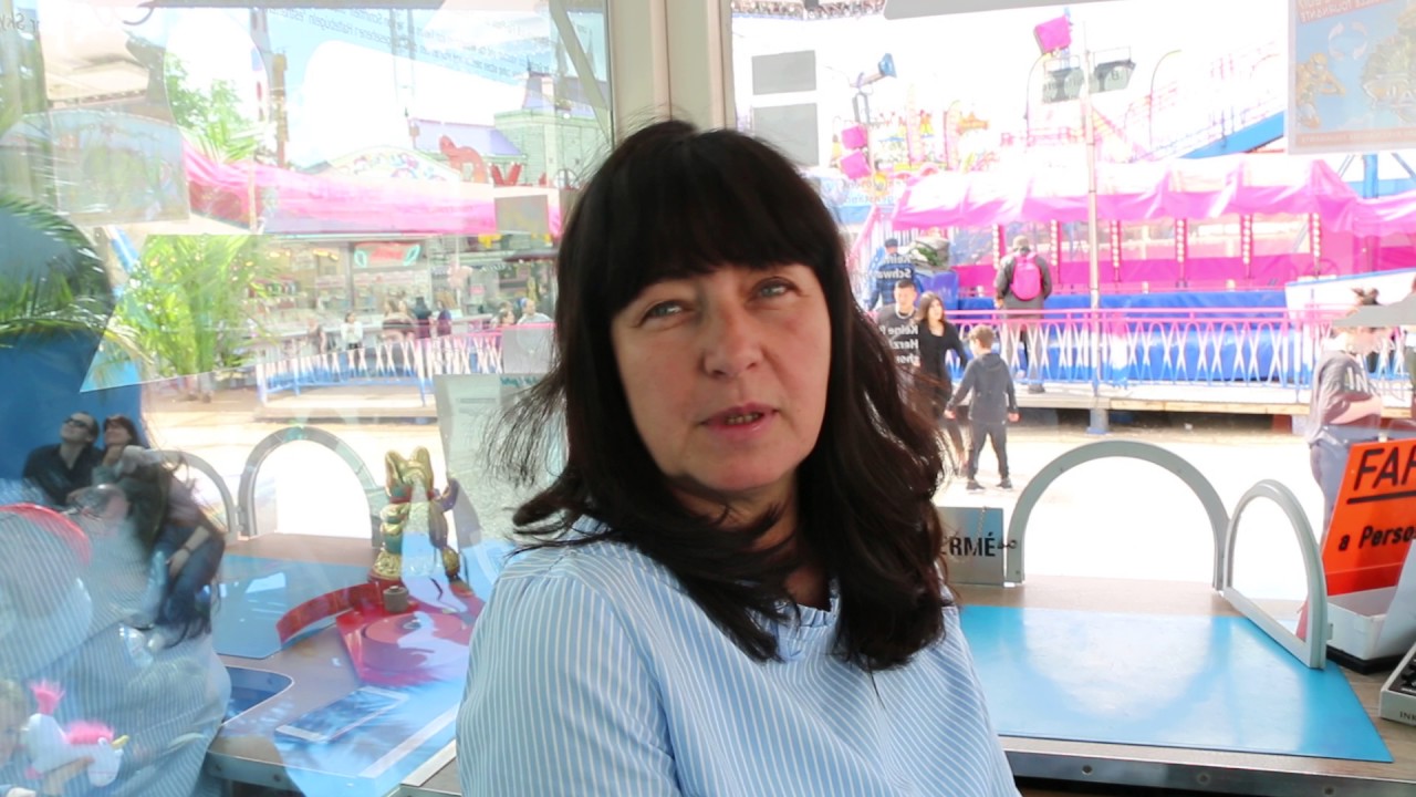 INTERVIEW DE FORAIN : Mme GOETZKE - LA SKYFALL - FOIRE DU TRONE