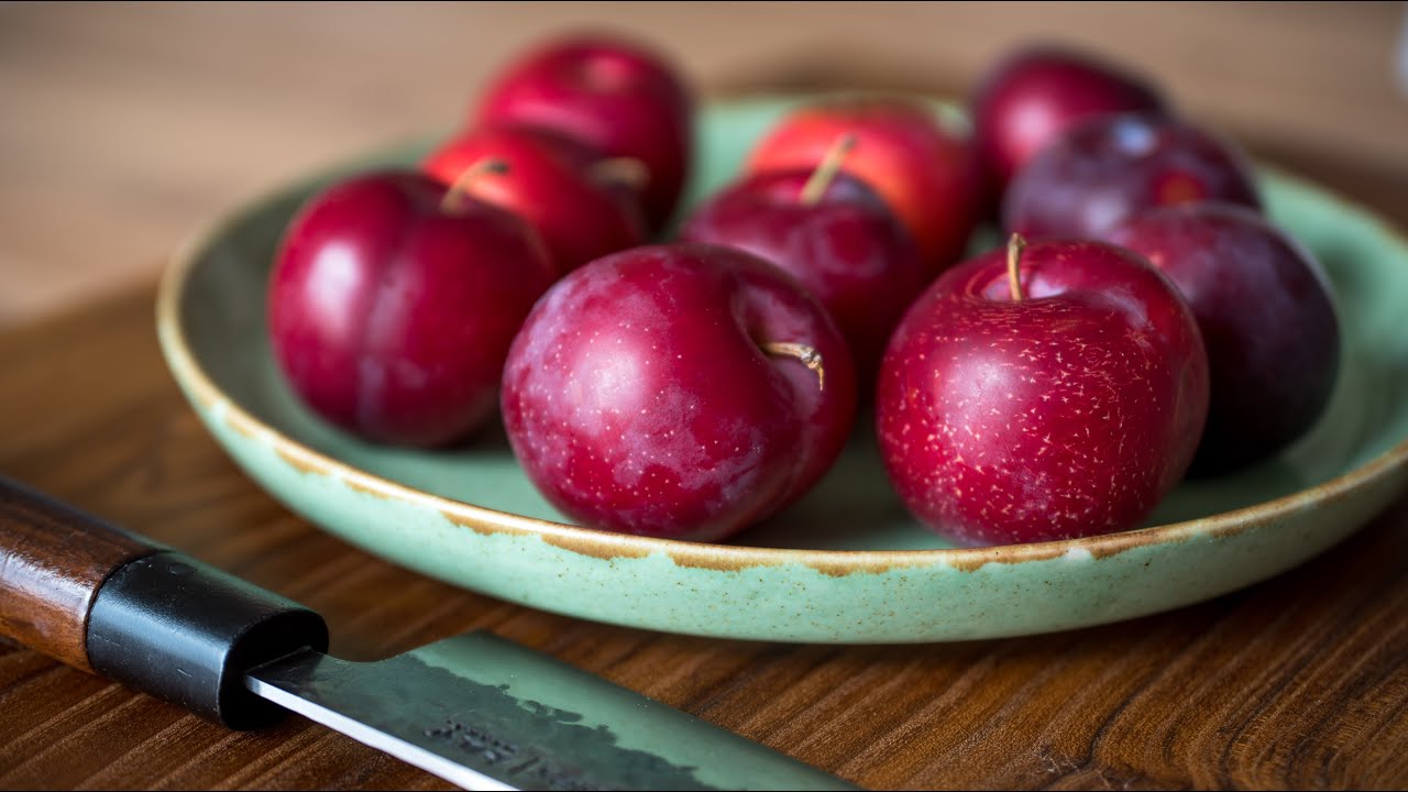 Grab plums quickly and make this Incredibly Delicious Plum Pie! The taste is amazing!