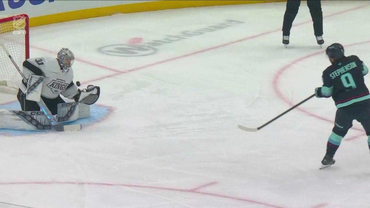 David Rittich denies Chandler Stephenson on the penalty shot.