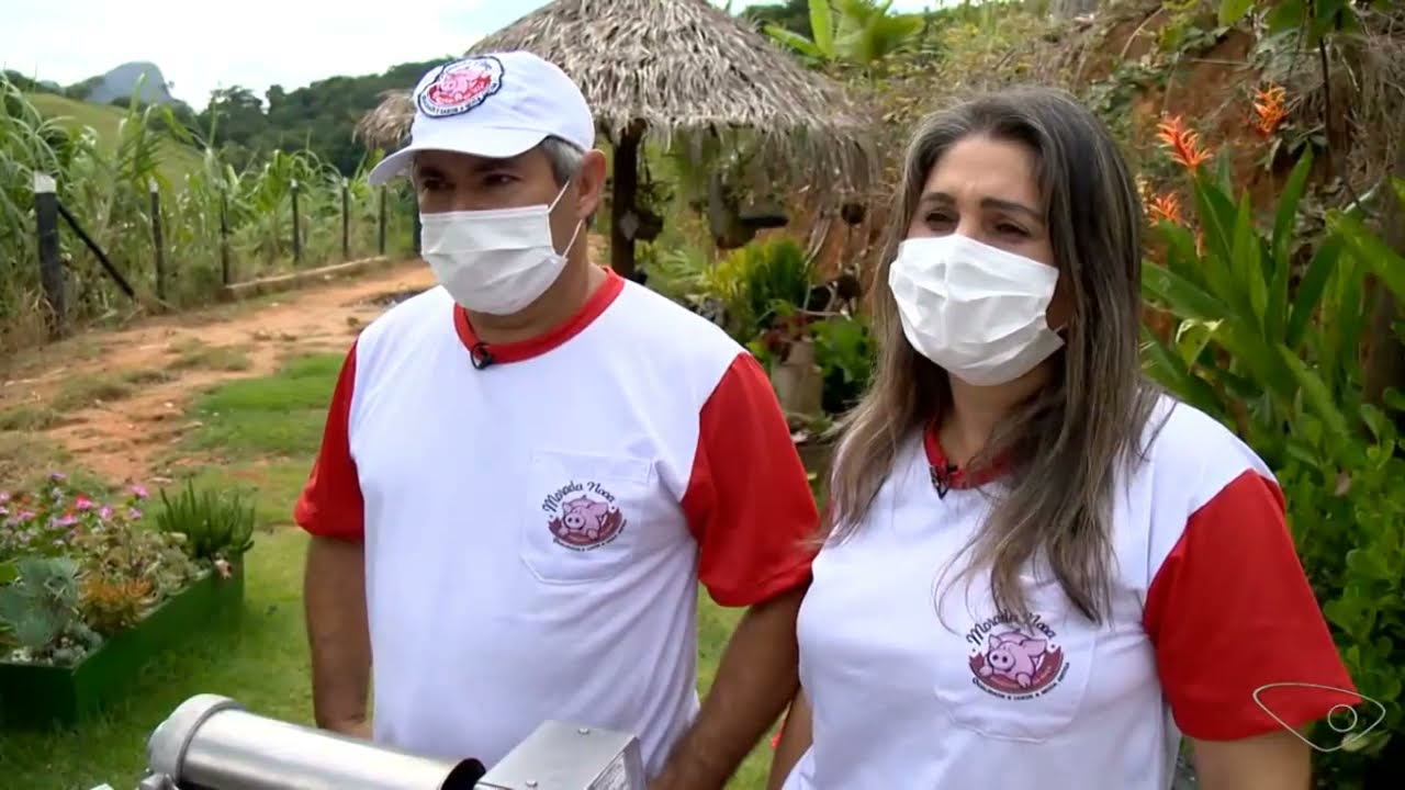 Família de Fundão abriu uma agroindústria para produzir linguiça de porco artesanal e torresmo