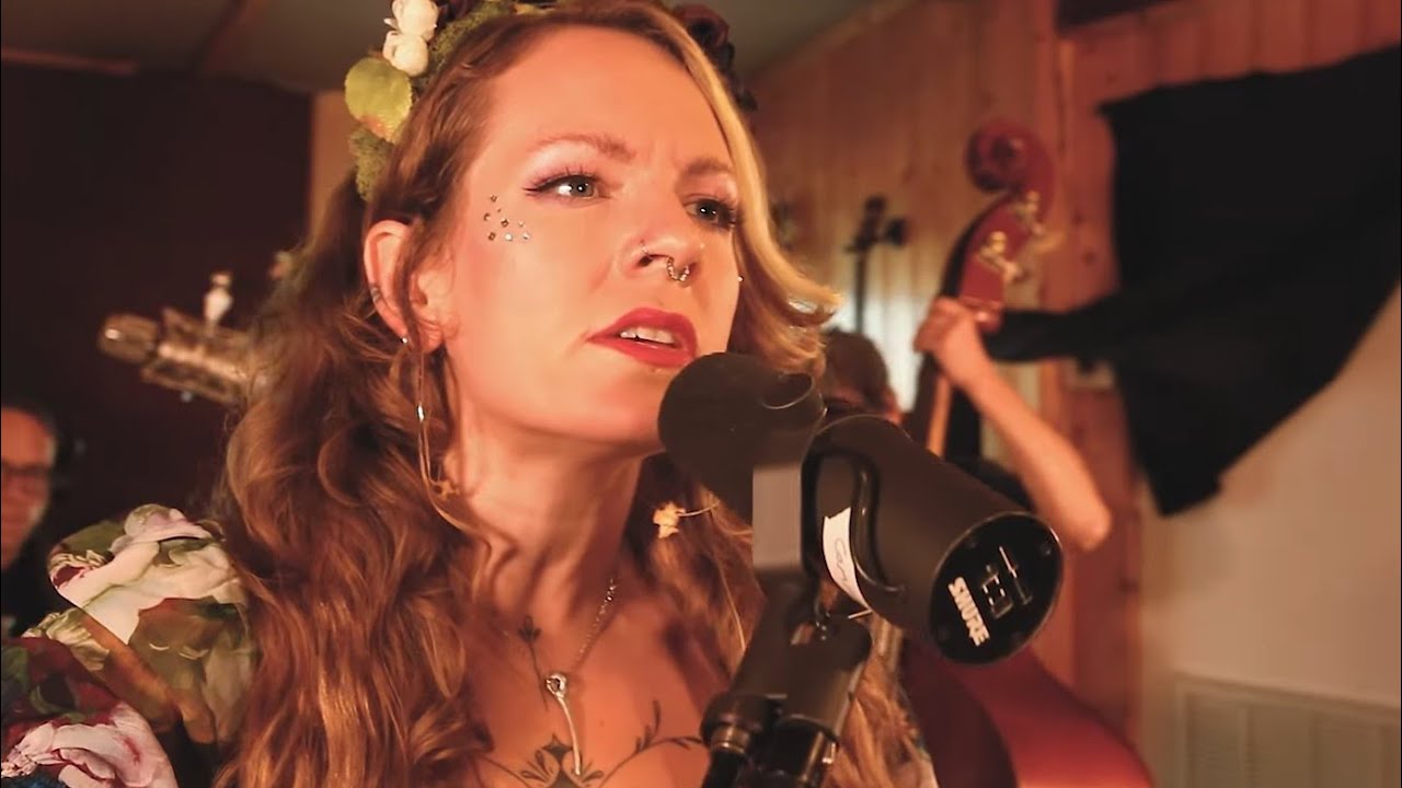 Meredith Moon - Poseidon (Americanafest Sessions)