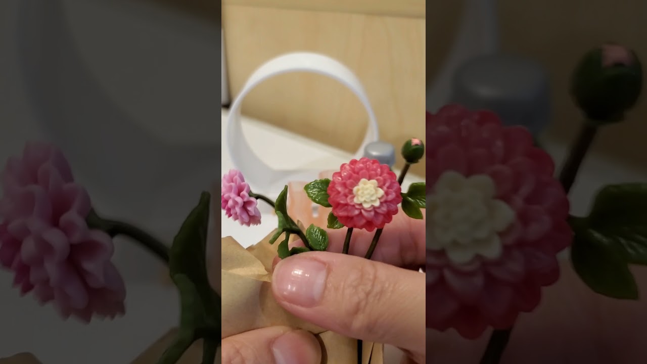 Miniverse Make It Mini Nature Dahlias #miniverse #mini #toys #miniature #dahlias #toyunboxing #tiny