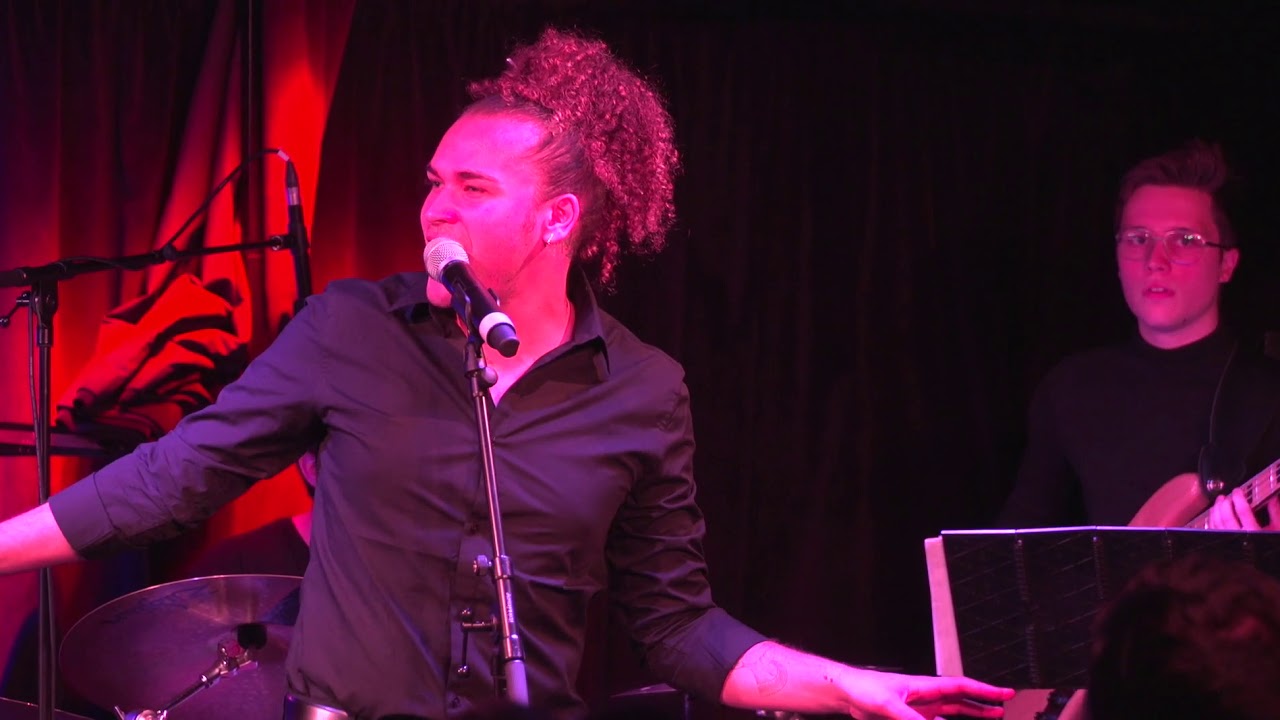 Ascension (Maxwell)  & 90's Soul / R&B Mash Up by DeAndre Brackensick - Part 1