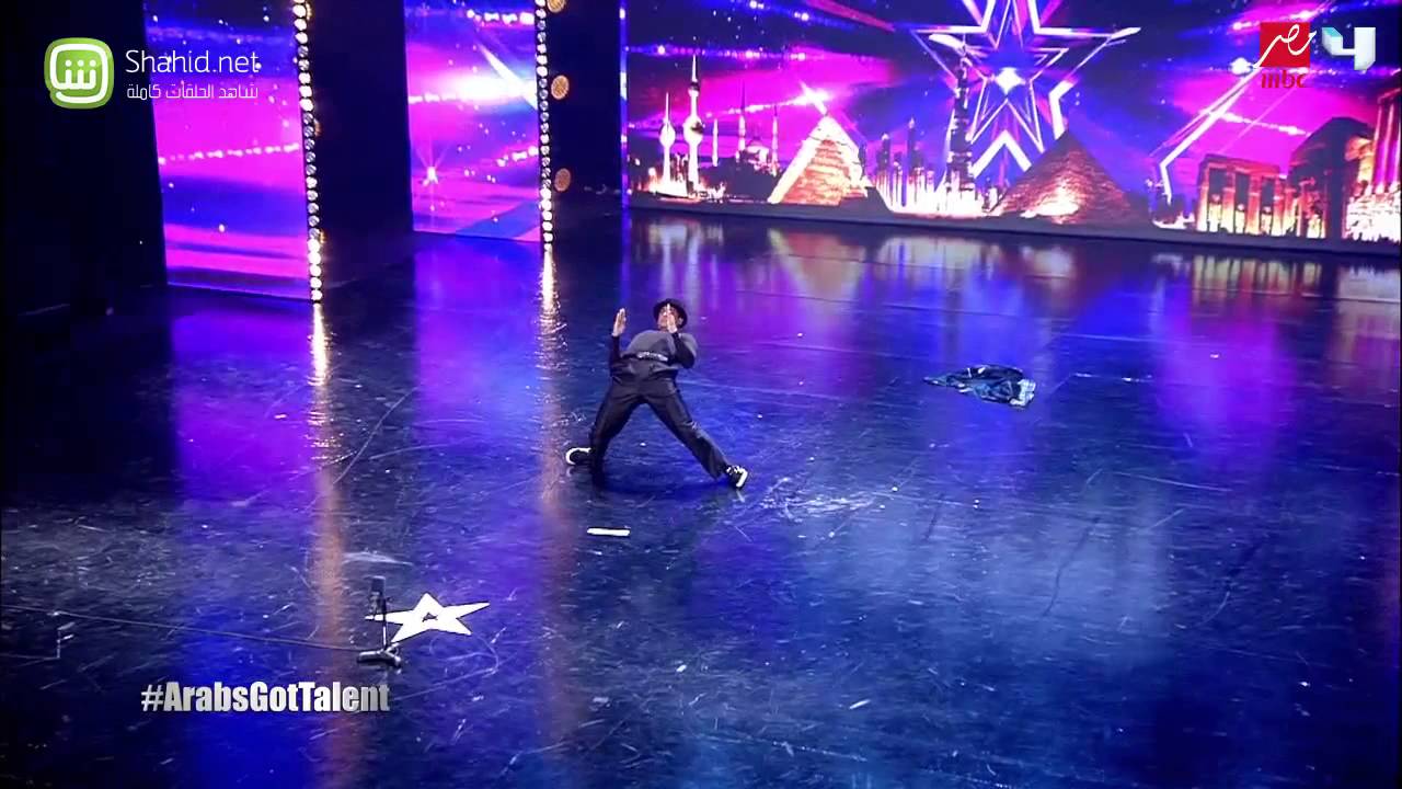 Niesamowity tancerz w arabskim Mam Talent