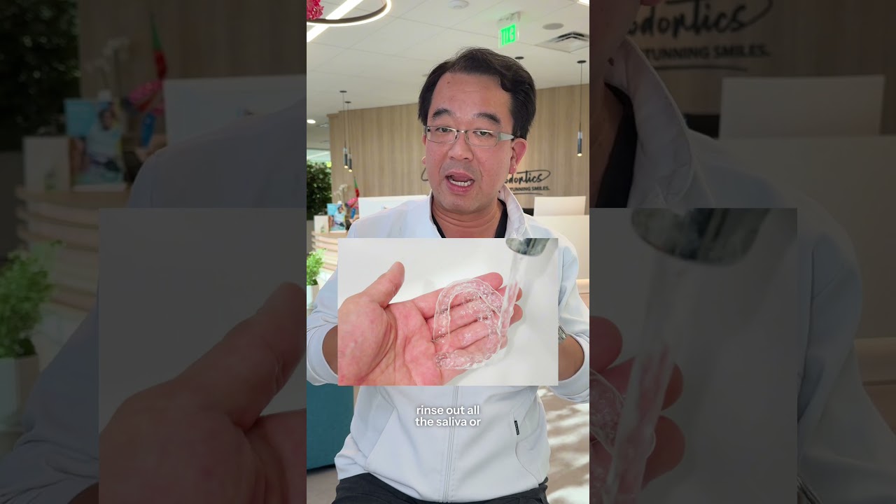 How to clean your Invisalign or retainer correctly 😁 #orthodontist #braces #invisalign #retainter
