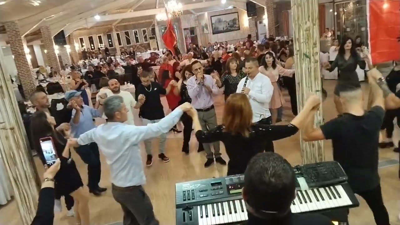 Alban Plovishti - Kolazh popullor (Koncert Aleks Agastra)