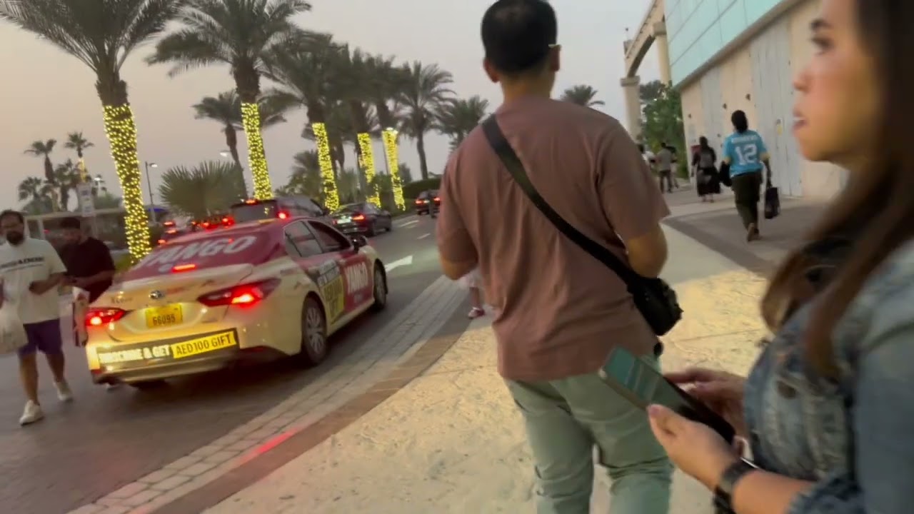 Monorail going to Atlantis Water Park in the palm Jumeirah 