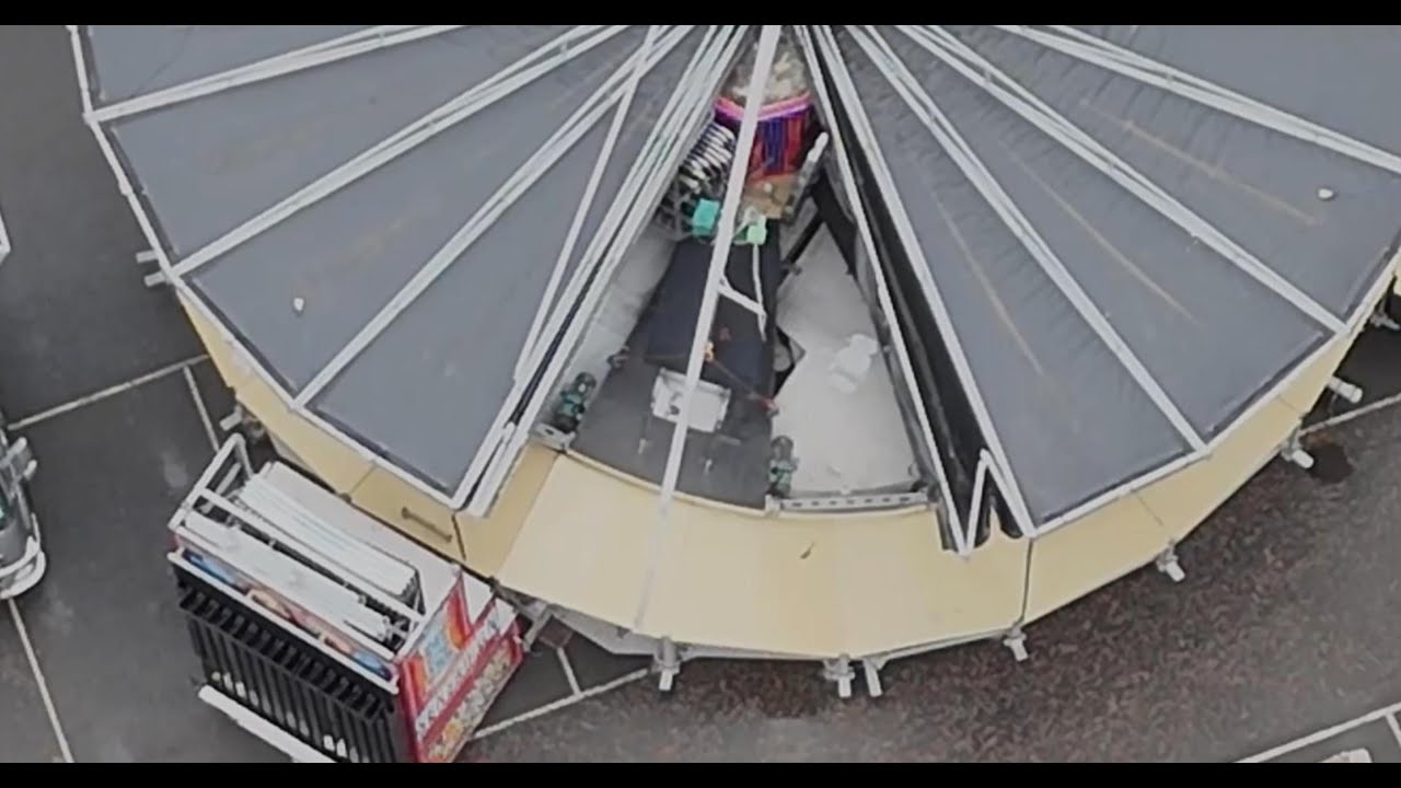 Kings Lynn Mart Fair Build Up in Tuesday Market, Kings Lynn. Showman Guilds Curtain Opening Fair