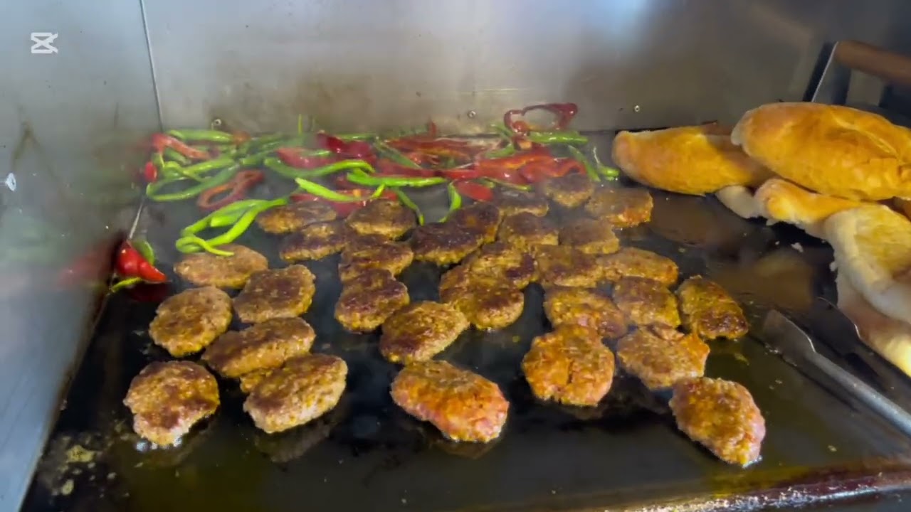 KÖFTECİ MUSTİ ( ÇORUM ) LEZZET’İN ZİRVESİ #köfte #lezzet #keşfet #sokaklezzeti #köfteekmek #youtube 