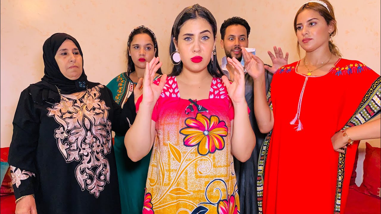 فيلم قصير: عصابة عائلية زوجها براجل مزيف دلها دار و أملاك ولكن ربي كبير تقلبات عليهم خطة..😅