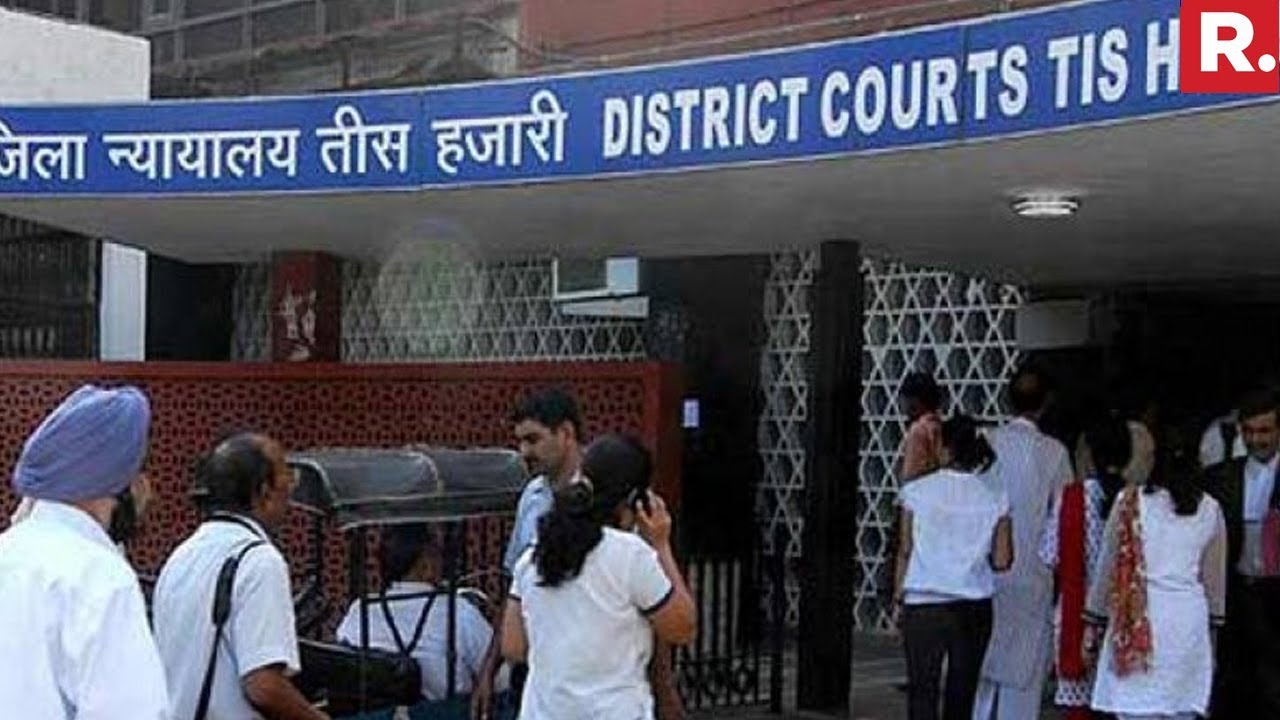 SHOCKING! Firing Reported Inside Premises Of Tis Hazari Court