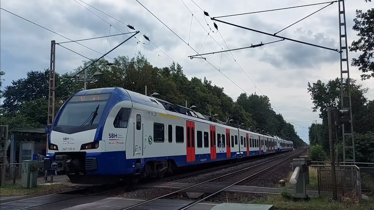 Bahnübergang in Otze (Burgdorf) Züge am Freitag 21.7.2023 S 6, S 7 und  Güterzüge