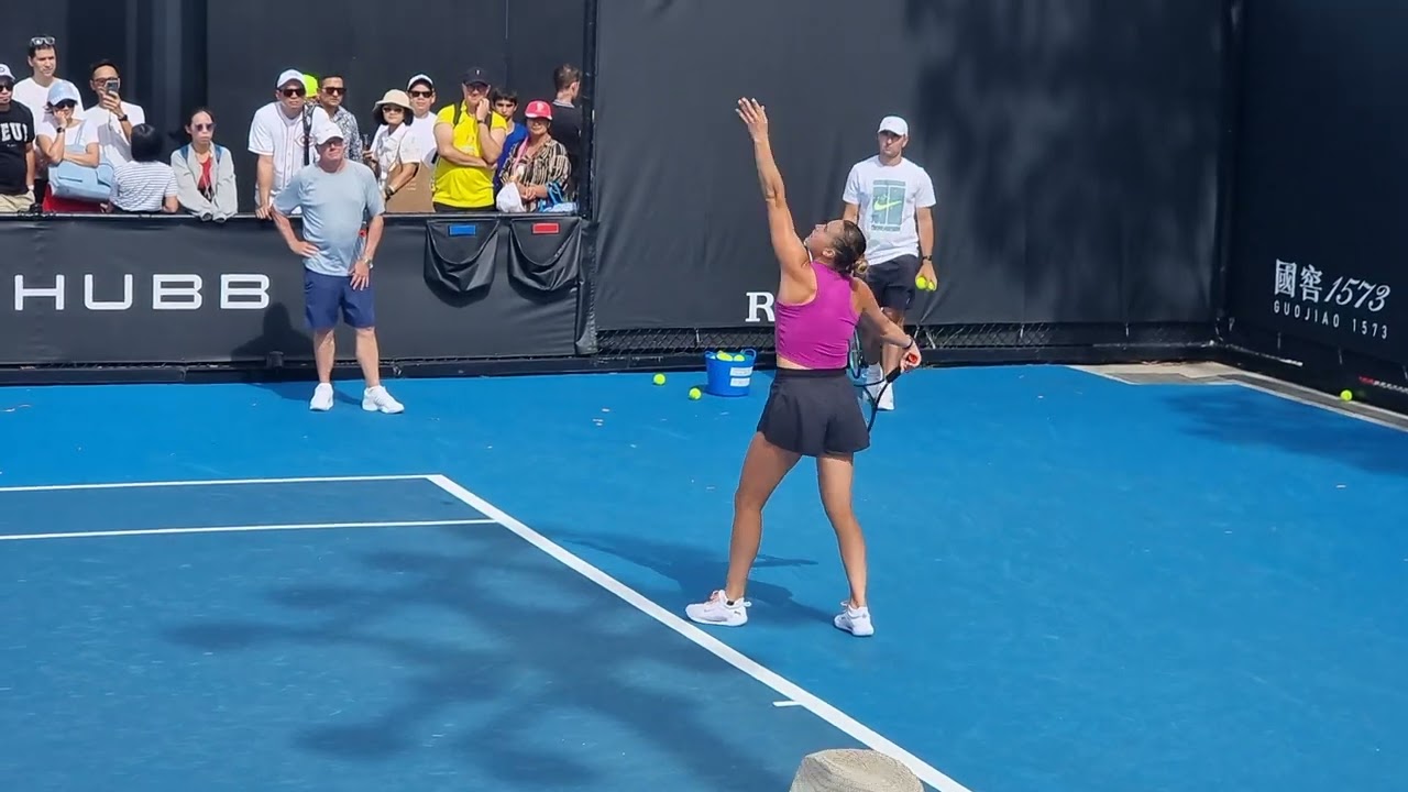 Aryna Sabalenka practice serve in Australia - Melbourne Park 2025