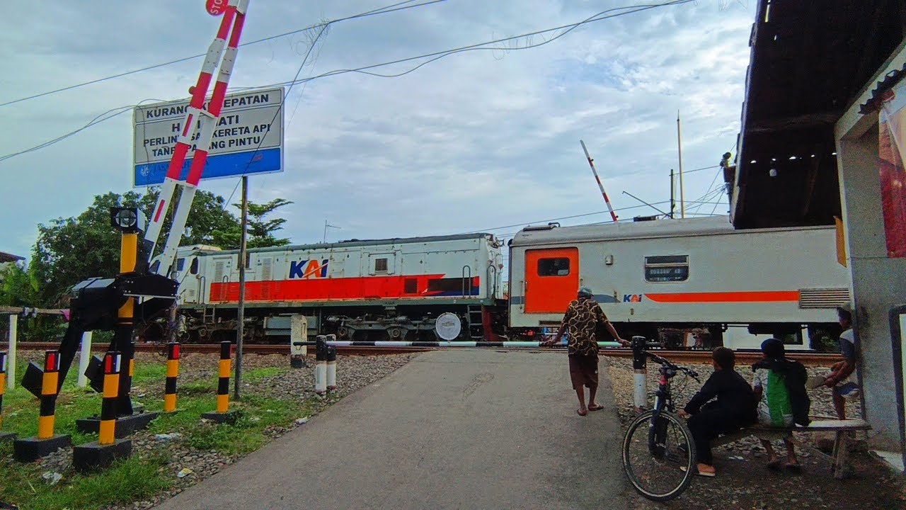 BELUM AKTIF!!, Perlintasan Unik Kereta Api Wanarejan Utara Pemalang, Jawa Tengah (REVISITED)