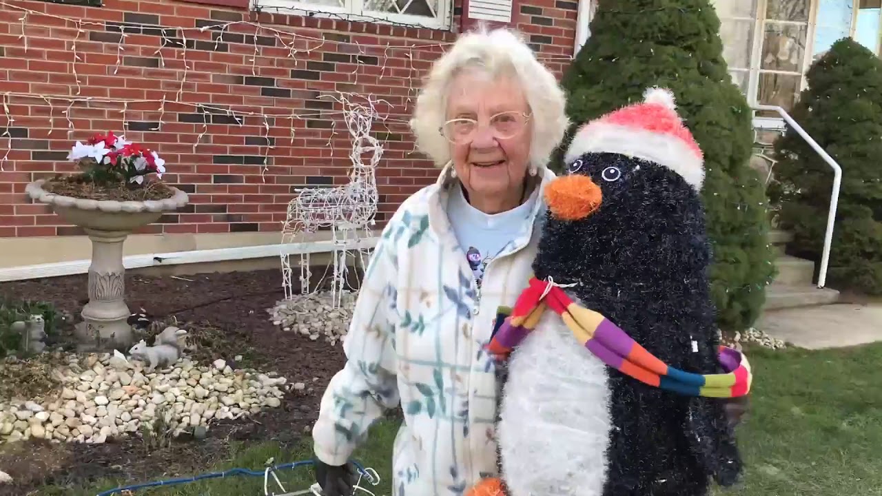 TIME-LAPSE: Sparky's Christmas House set up once more