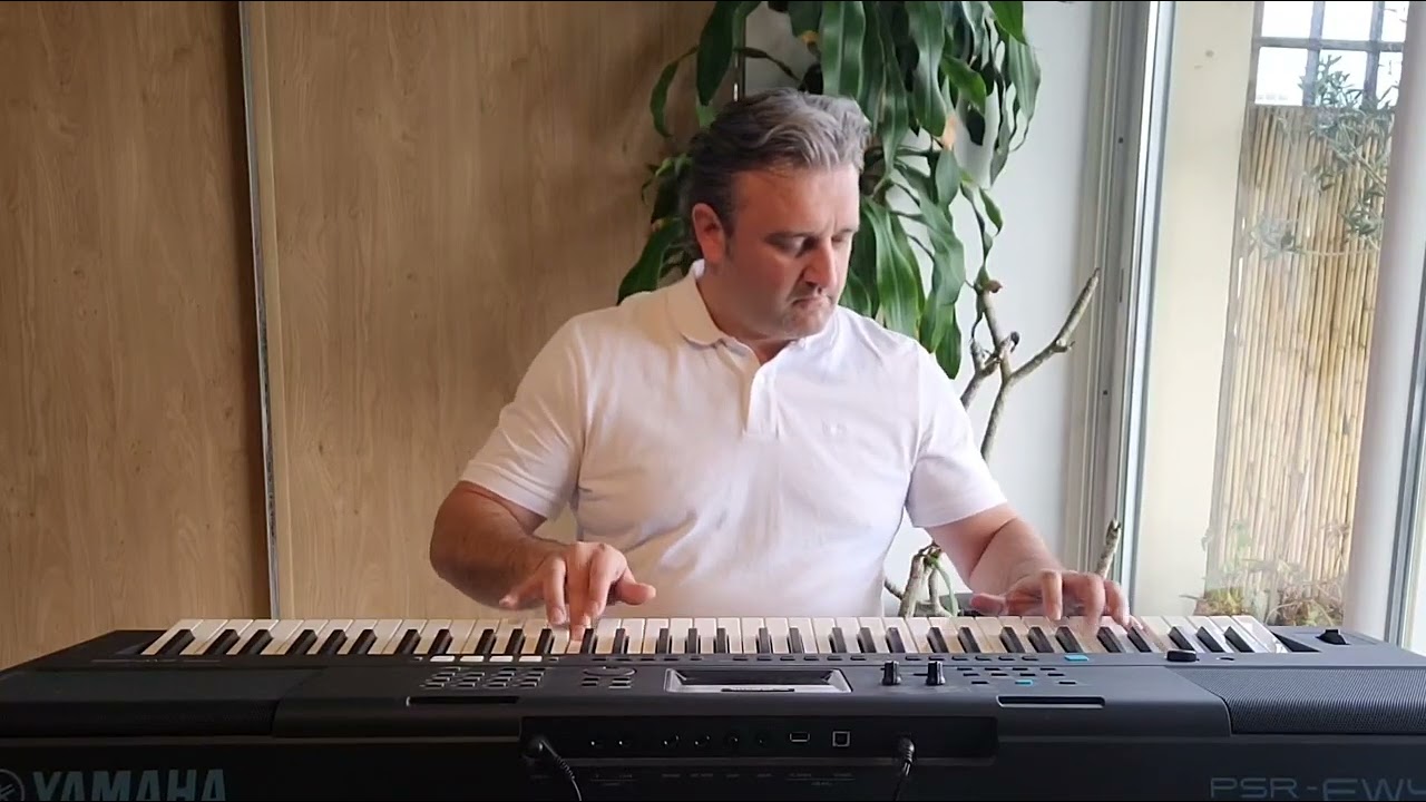 A WHITER SHADE OF PALE (Procol Harum) - Synthétiseur (Version Emmanuel CHAMBRE)