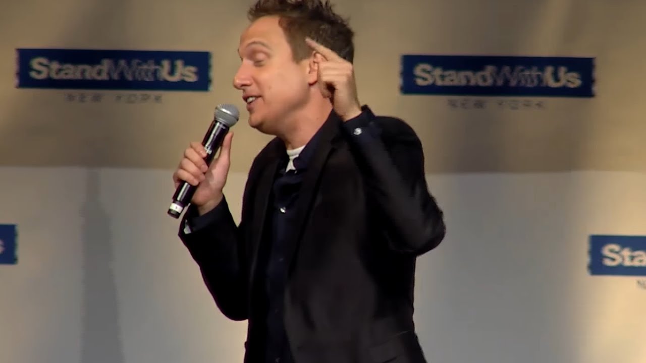 Elon Gold: Why The Jews Are Better Off Without Xmas Trees