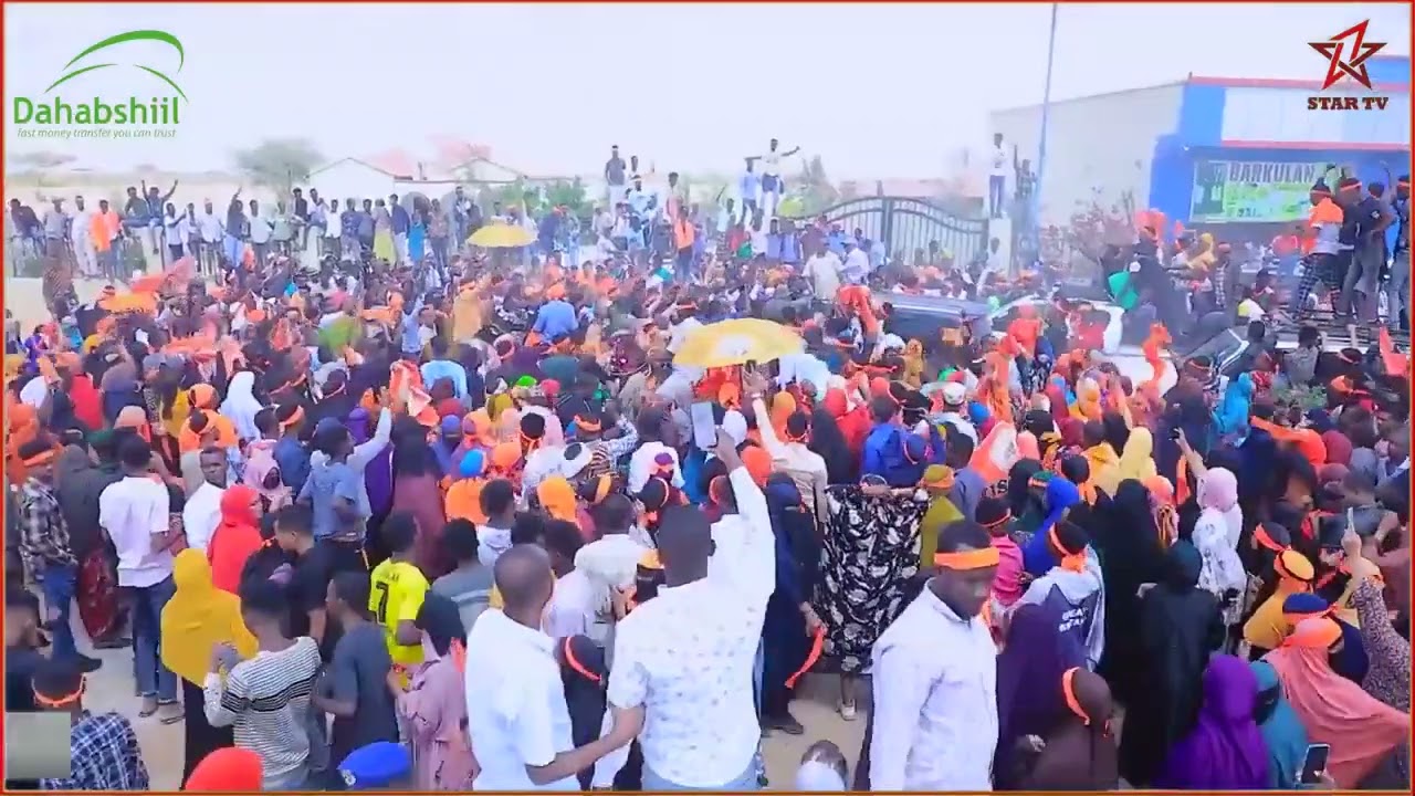 Masuuliyiinta Xisbiga Waddani oo lagu soo dhaweeyay Burco.
