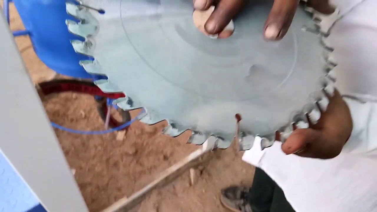 Sand Blasting Machine | Grit Blasting Cabinet for Cutters | Sand Blasting Cabinet