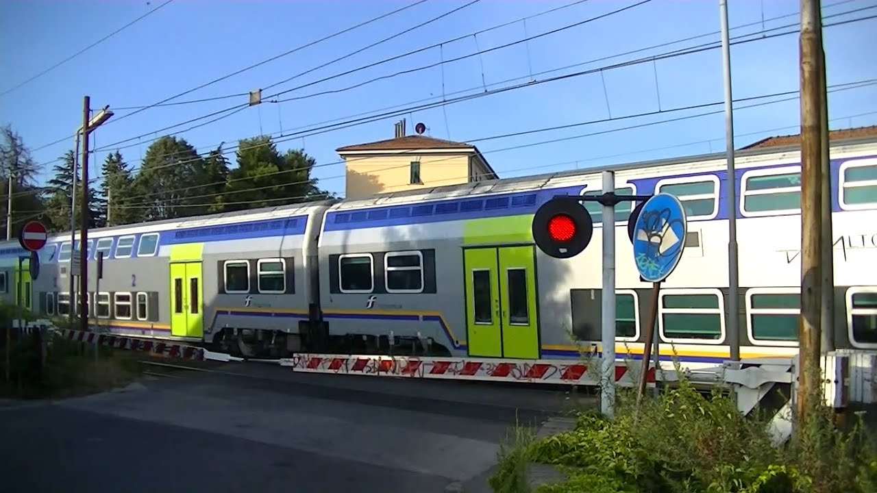 Spoorwegovergang Livorno (I) // Railroad crossing // Passaggio a livello