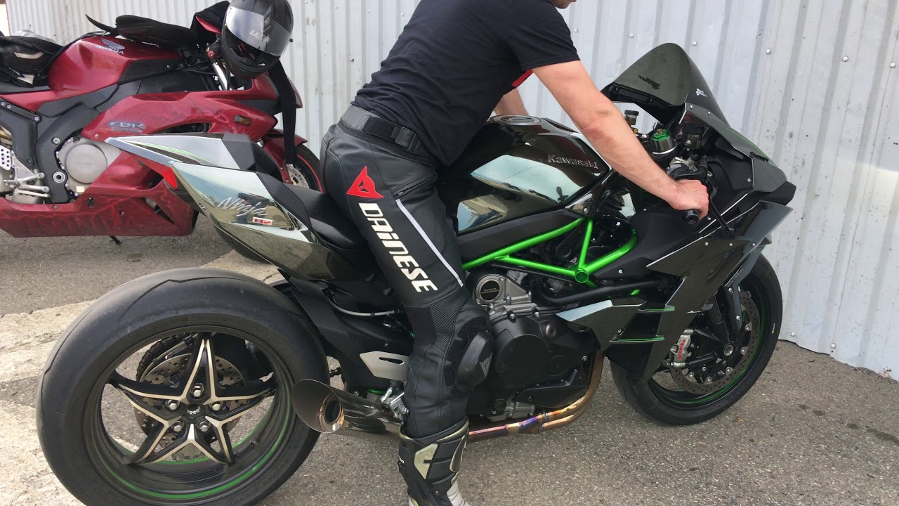 Kawasaki Ninja H2 Brock's exhaust. 100% evil.