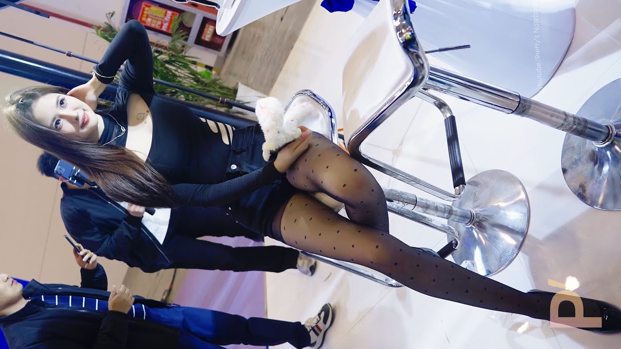 4K 2025蘇州GTshow改裝車展 網紅車模 #啾啾呜 010 | #automobile #beautyleg #racingmodel #레이싱모델 #sexy #heels
