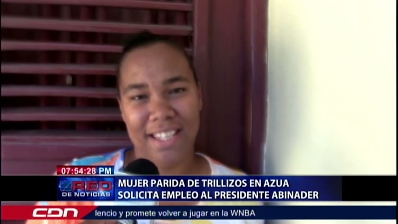 Mujer parida de trillizos en Azua solicita empleo al presidente Abinader