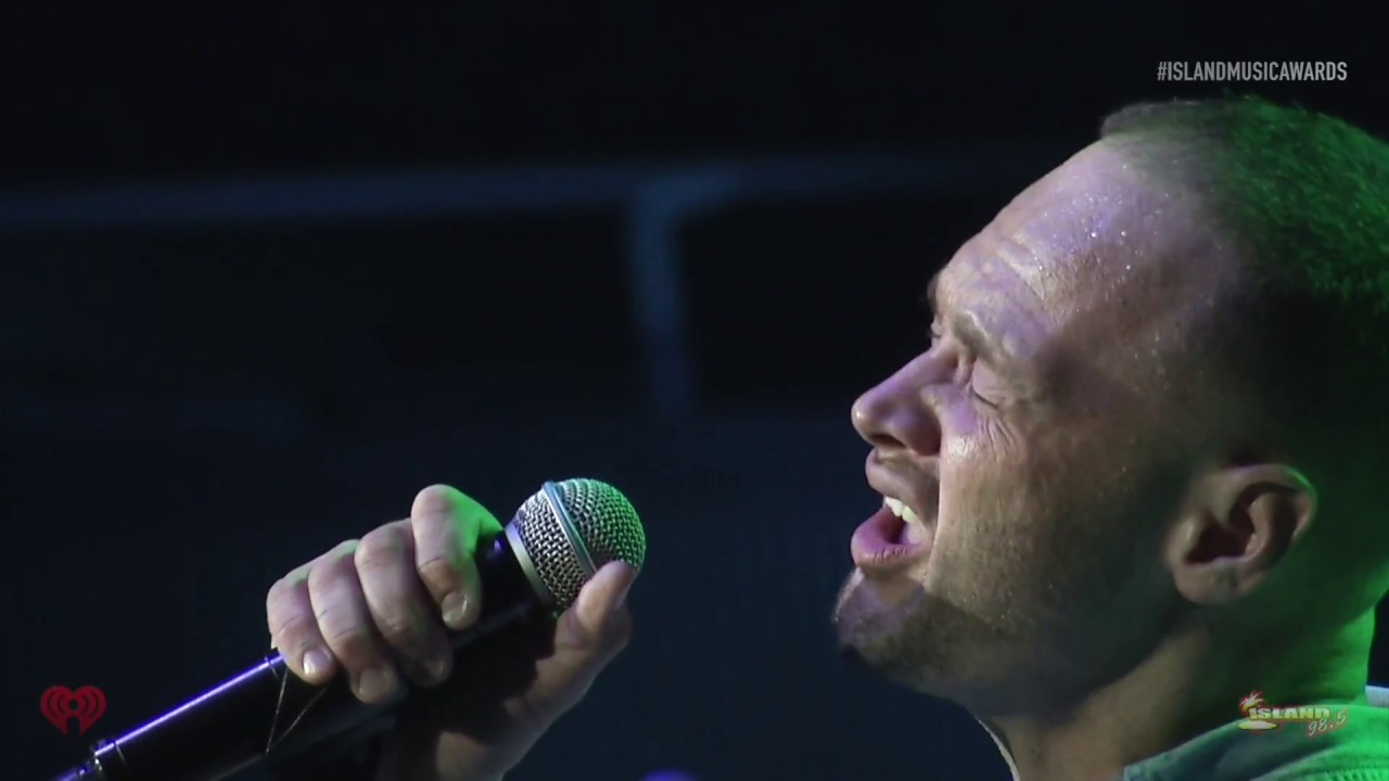 Sammy Johnson - Sleepwalker (LIVE at the 2018 Island Music Awards)