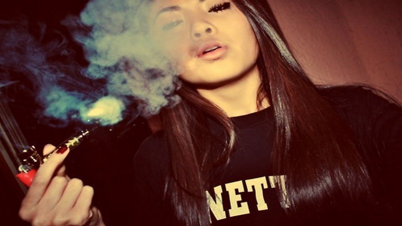 Juicy J - Pass Me The Blunt (Feat.Crunchy Black