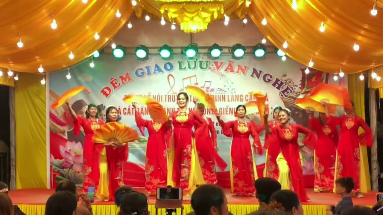 Múa XUÂN ĐẸP LÀM SAO / CLB phụ nữ thôn Ô Xuyên