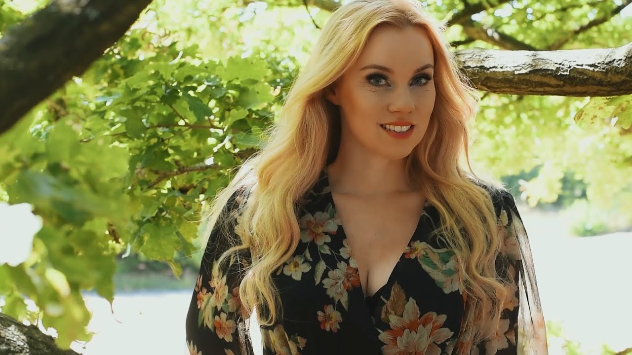 Roman Messer & Cari - Written In The Stars (Official Music Video)