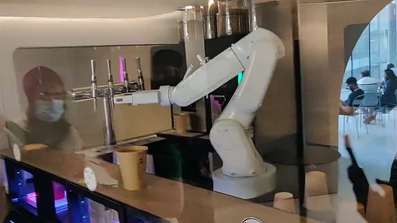Robots making coffee, juice, etc @dubai museum of future