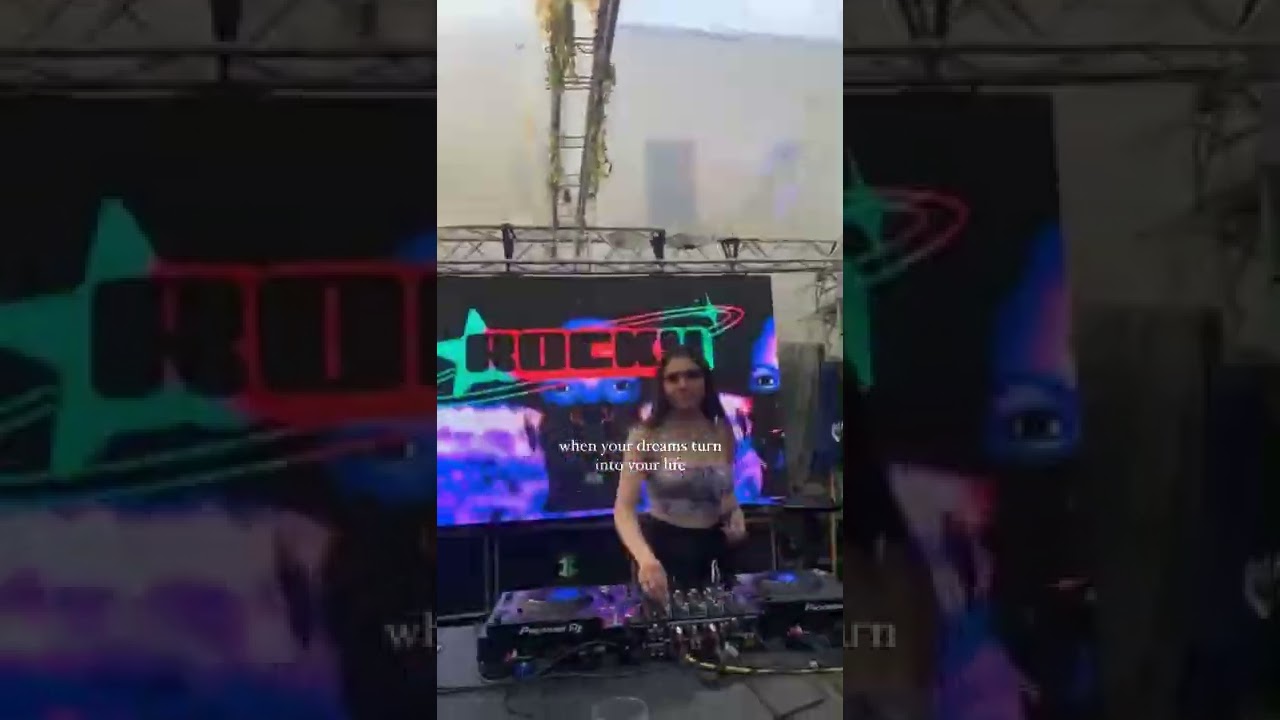 living a colorful life🪩💚 . . . #dj #femaledj #girldj #colorfullife