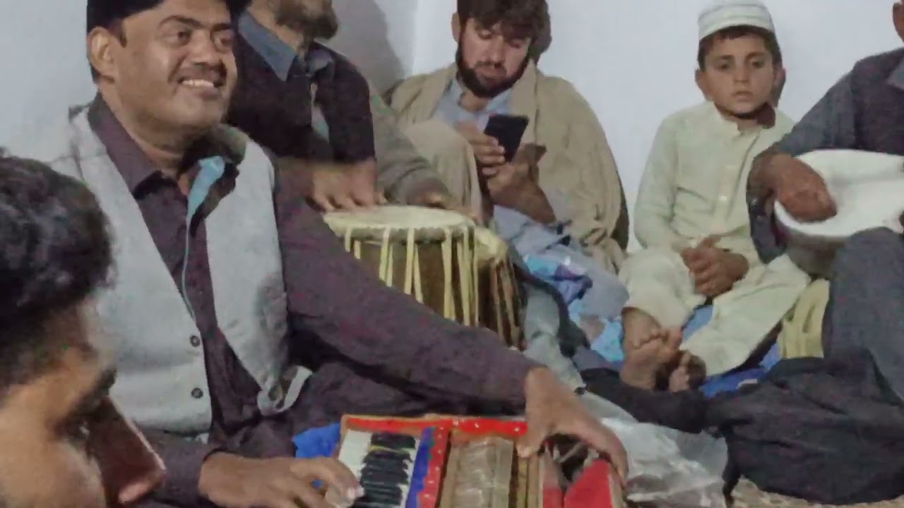 GHAZAL .vava vava vava.. TOLL YARAAN. SHAHNAWAZ USTAZ SHOUKAT USTAZ.