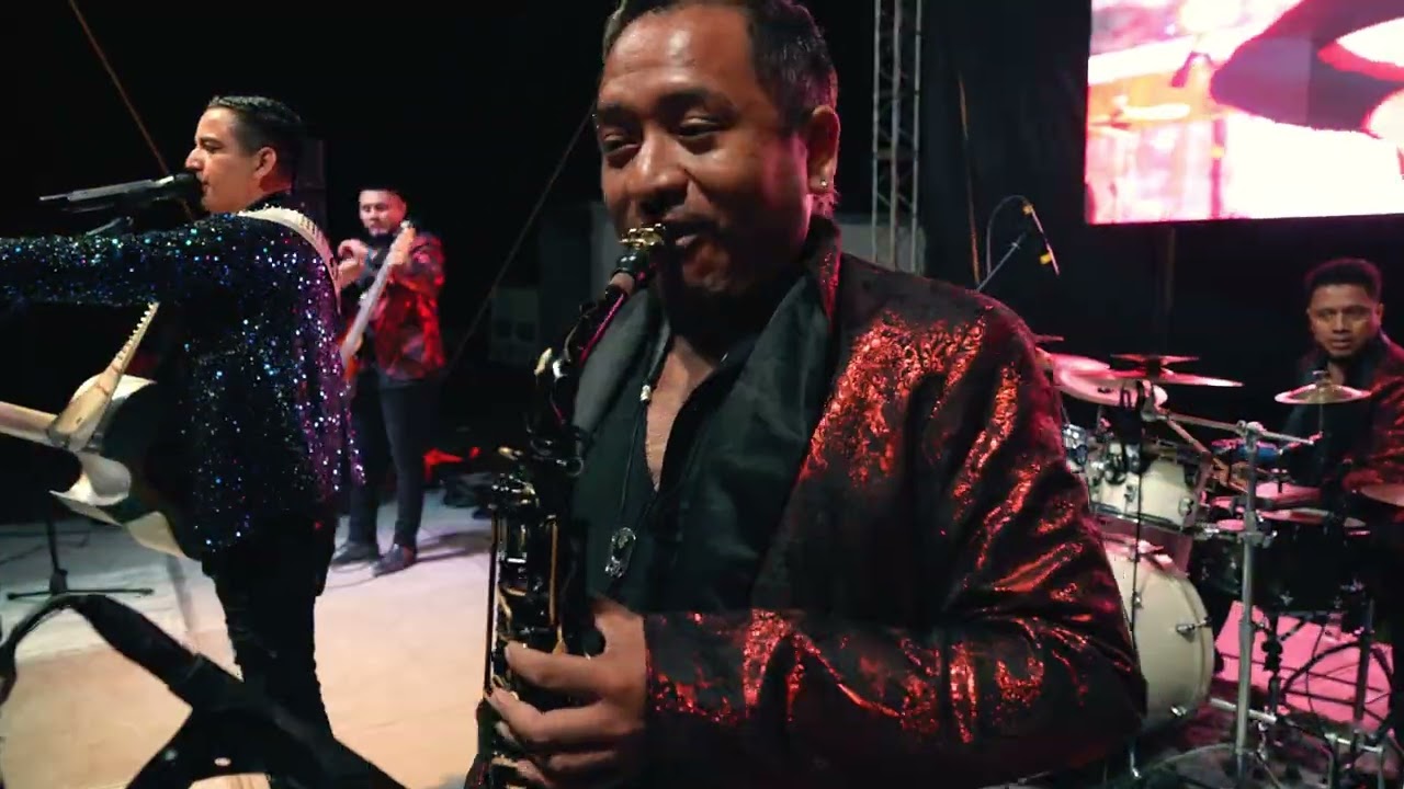 El taka taka ta,el gavilan colorado, rikititiki triqui titriki · Denilson Castro Aniversario en vivo