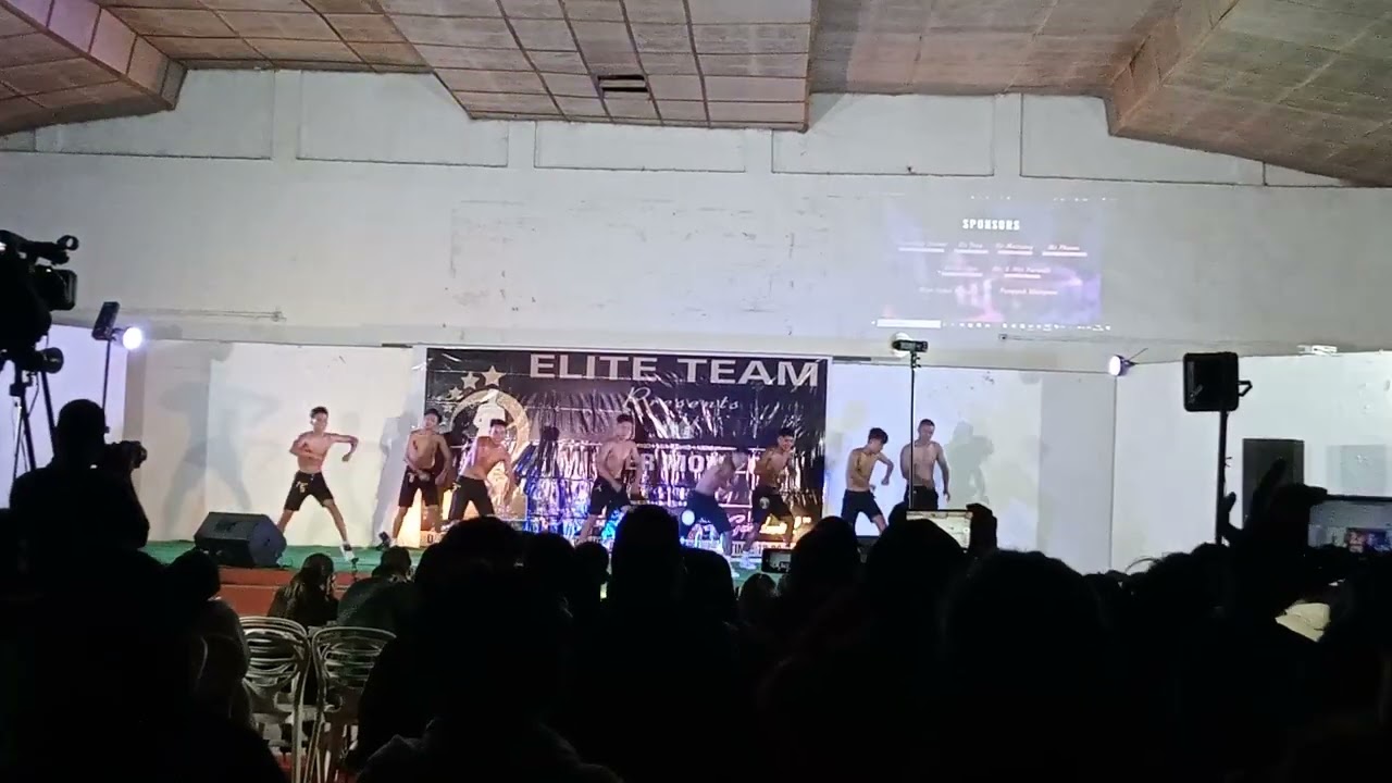 Dance by Contestant Mister Mon 2022.