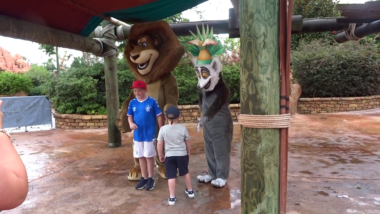 Universal Studios meet and greet Madagascar