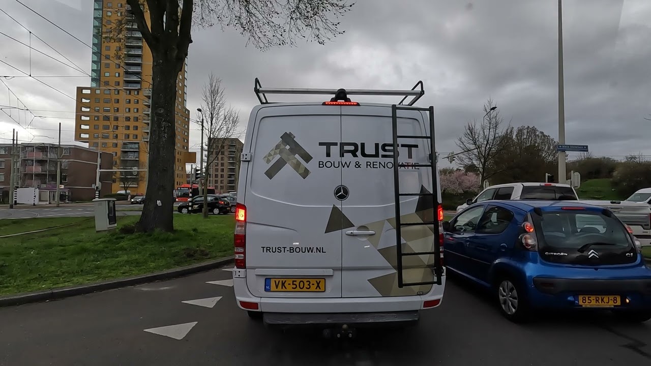 Omleiding lijn 37 Leyweg richting Den Haag Leyenburg