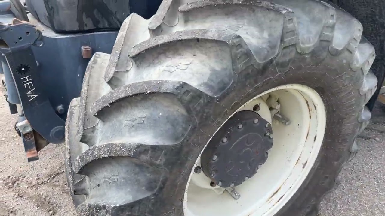 NEW HOLLAND 8560 4 WD