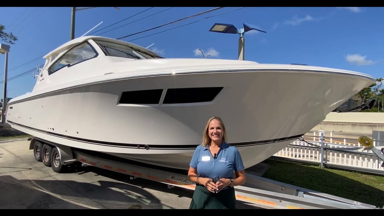 2026 Pursuit DC 365 | Quality Boats Clearwater