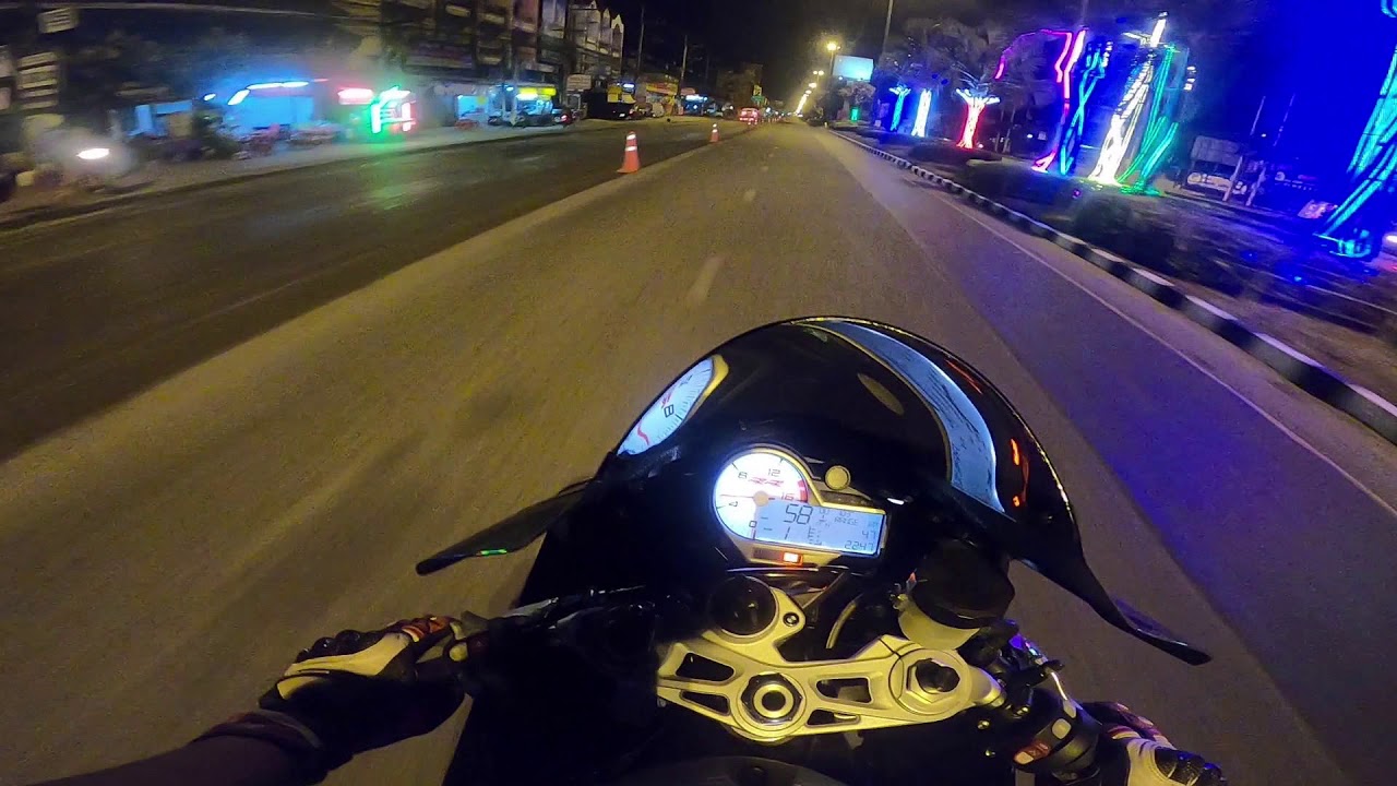 ขับรถเพลินๆไปกับs1000rrกันครับ