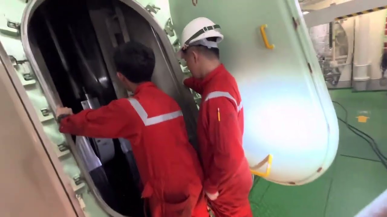 Main Engine Crank Case Inspection