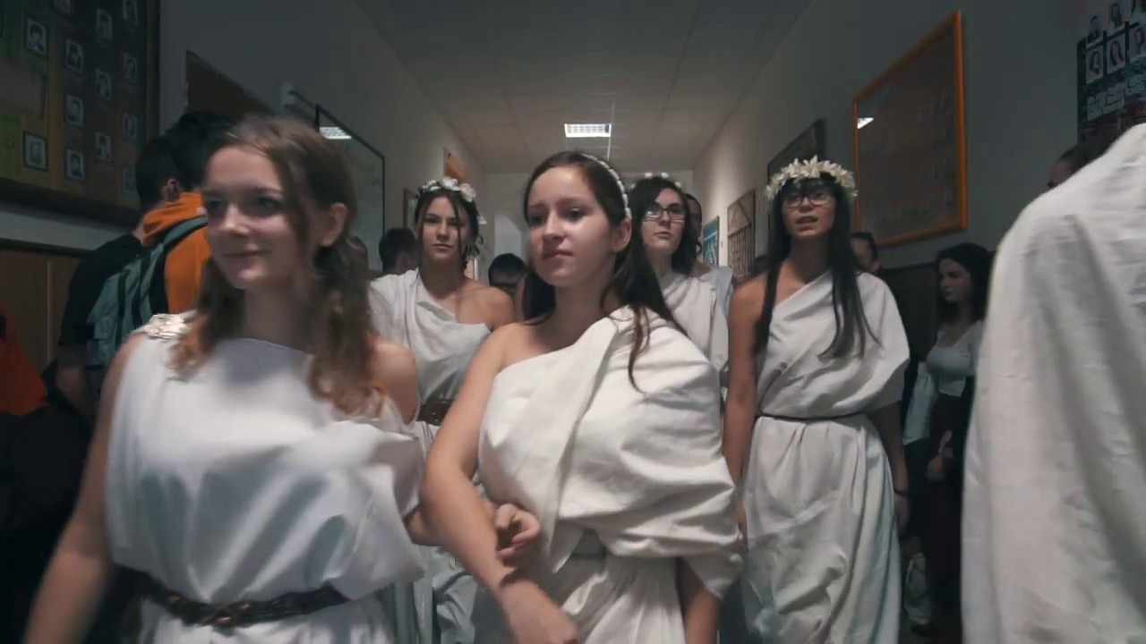 Gymnázium Rožňava - Únos triednej knihy 4.A