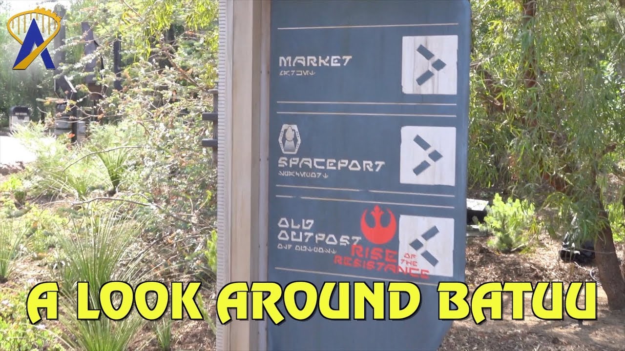 A Look Around the Planet of Batuu - Star Wars: Galaxy's Edge