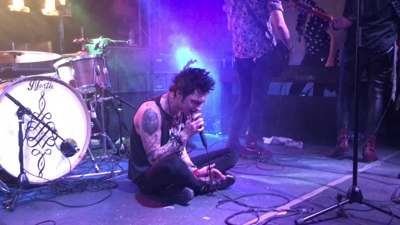PALAYE ROYALE - WASTED - LONDON CA 04/09/18