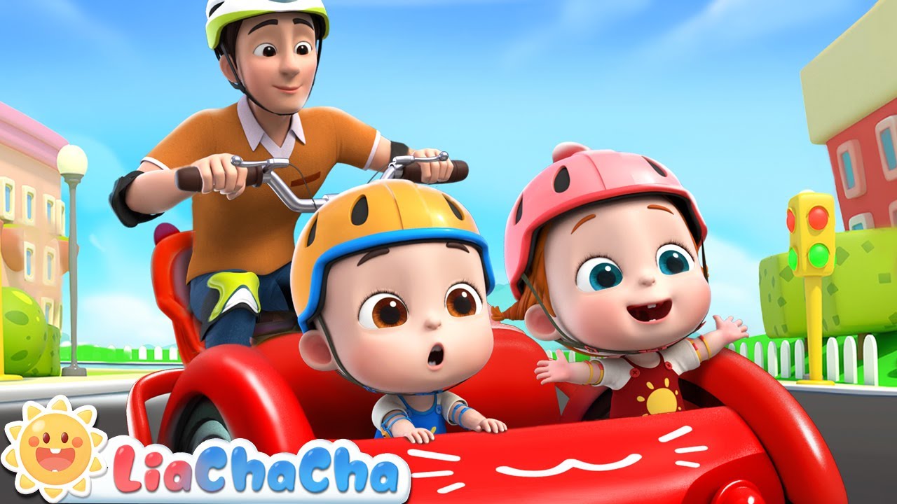 Going Out with Daddy | EP133 | Red or White Colors Song | Kids Songs & Nursery Rhymes | LiaChaCha