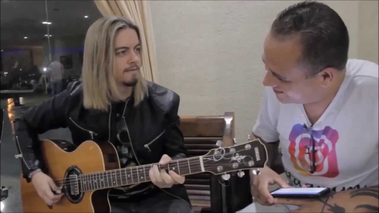 Reinaldo Meirelles (músico do Gusttavo Lima) dando toques sobre o ritmo da Bachata