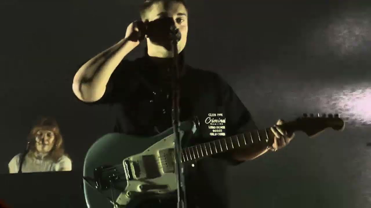 Sam Fender - TV Dinner [[Live at Poppodium 013 Tilburg 05-03-2025]]