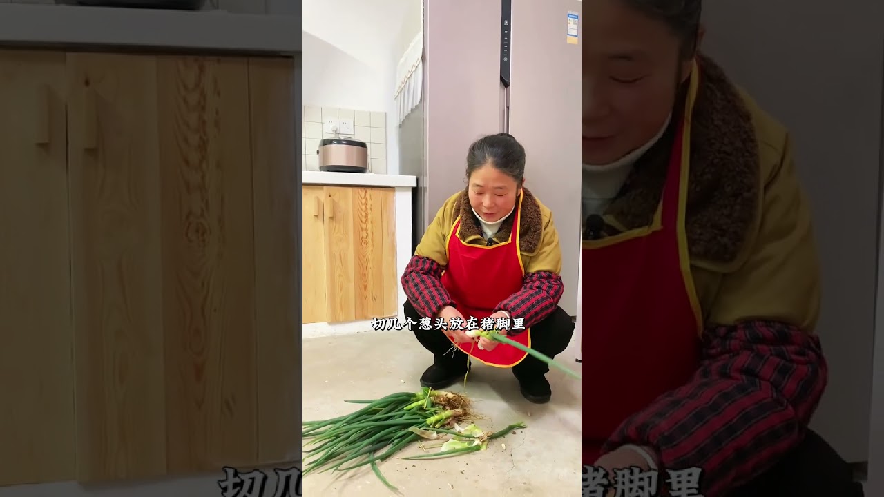 Hubei's Winter Warmer: Steaming Pork Trotters Soup - A Culinary Journey